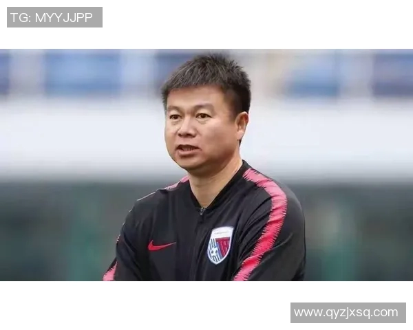 谁是那个戴着虎头帽的足球明星引发了球迷热议